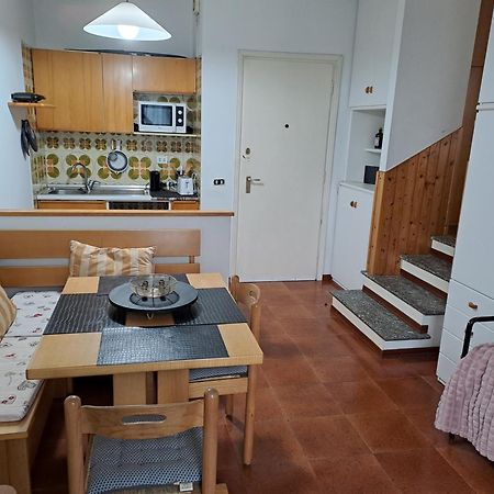 J&C House -Lake Bosisio Bosisio Parini Kültér fotó